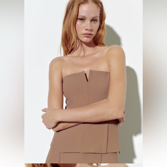ZARA | NEW | Seamed bustier top | Blogger's Favorite - Picture 2 of 7